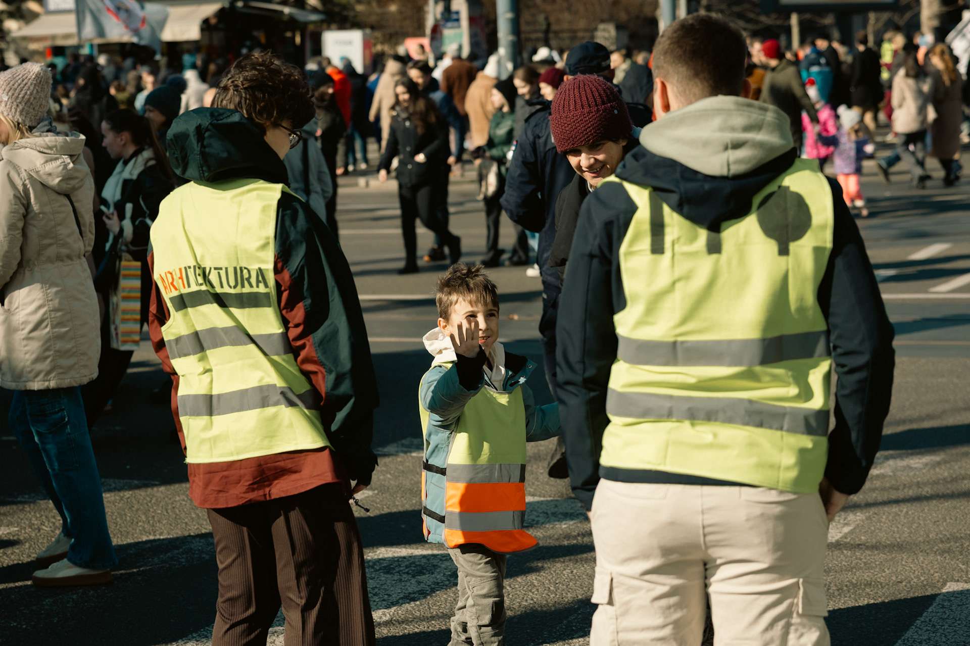 Deca na protestima 